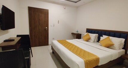 Airport Regency Room Type - Deluxe  Room