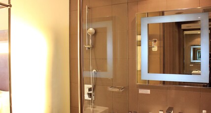 NOVOTEL BANGKA Room Type - Superior room with 1 king size bed