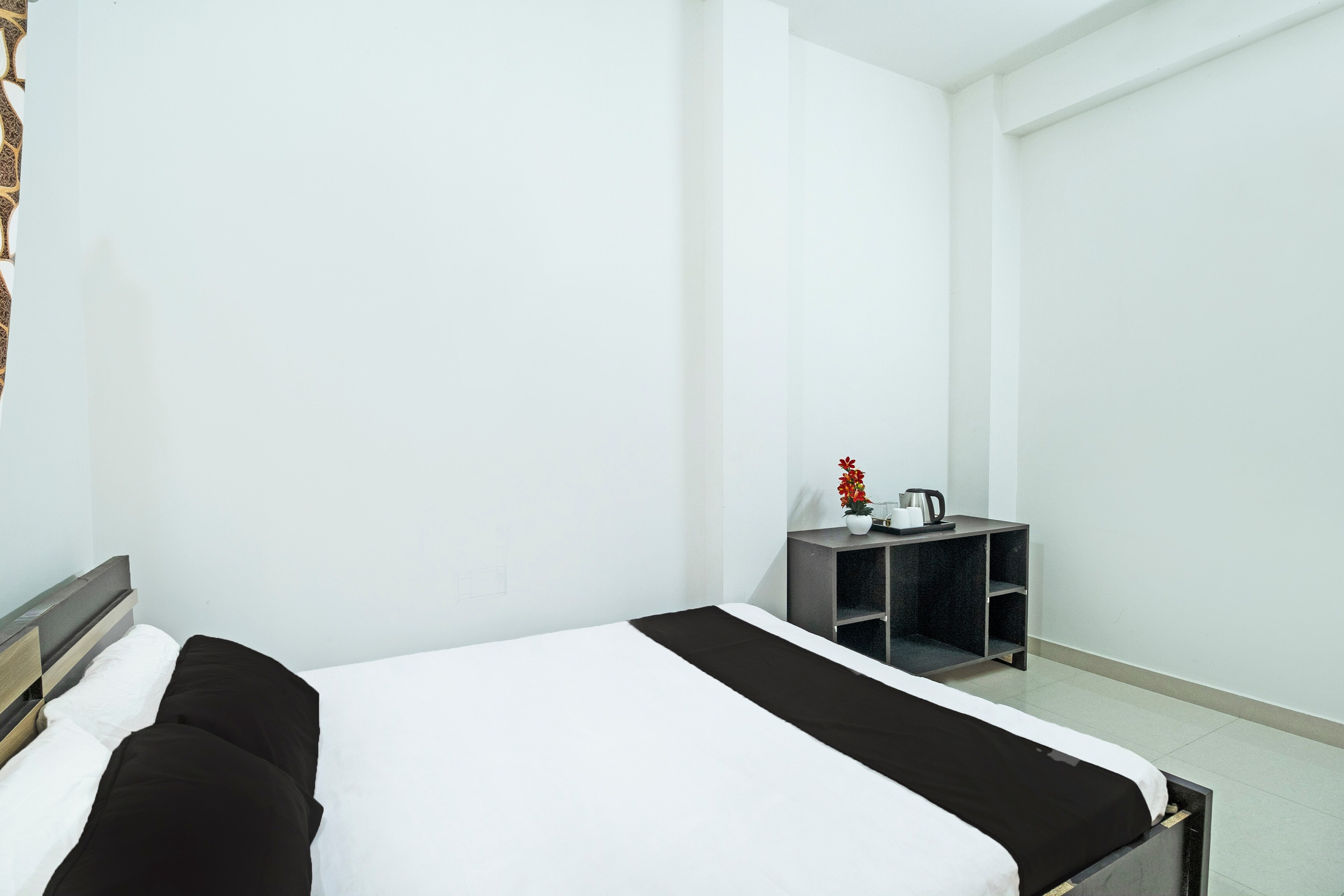 Hotel O Shriya's Nirvana Inn - Tap to explore photos