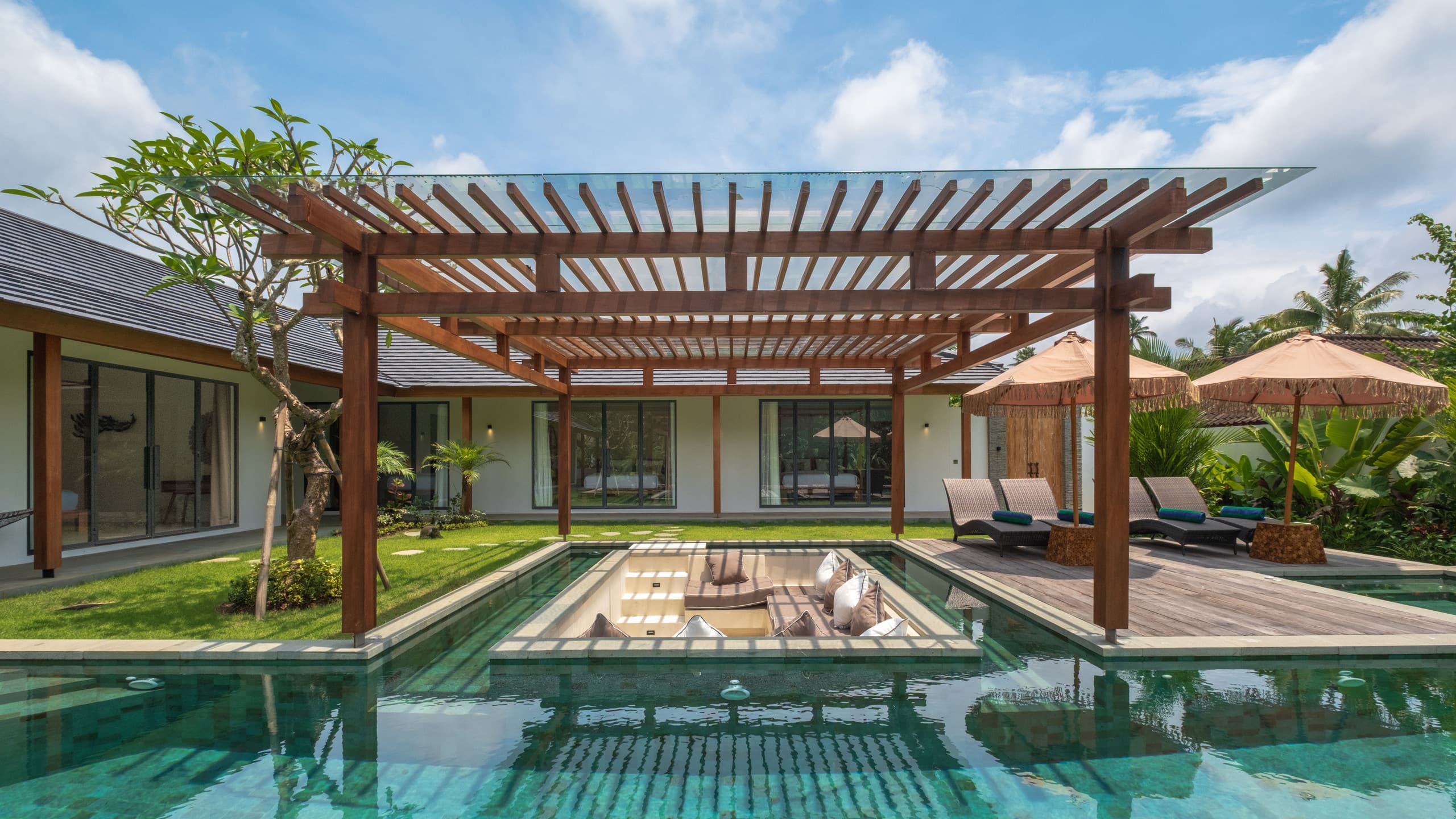 Villa Suka Sawah - Tap to explore photos