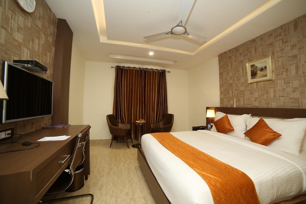 Hotel Indraprasttha - Tap to explore photos
