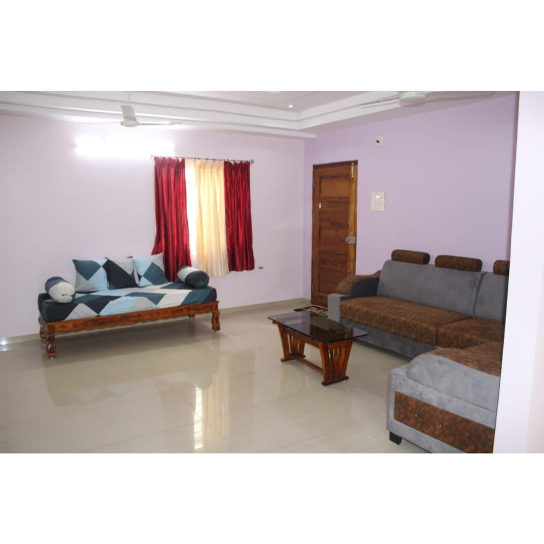 Aruna Palace Service Apartments - Tap to explore photos