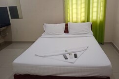 Kaippilly Apartment Lodge