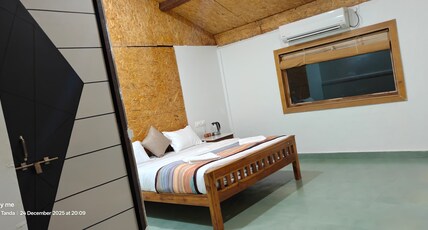 Samadhi Hermitage Retreat Room Type - Family Suite with Mountain and lake View