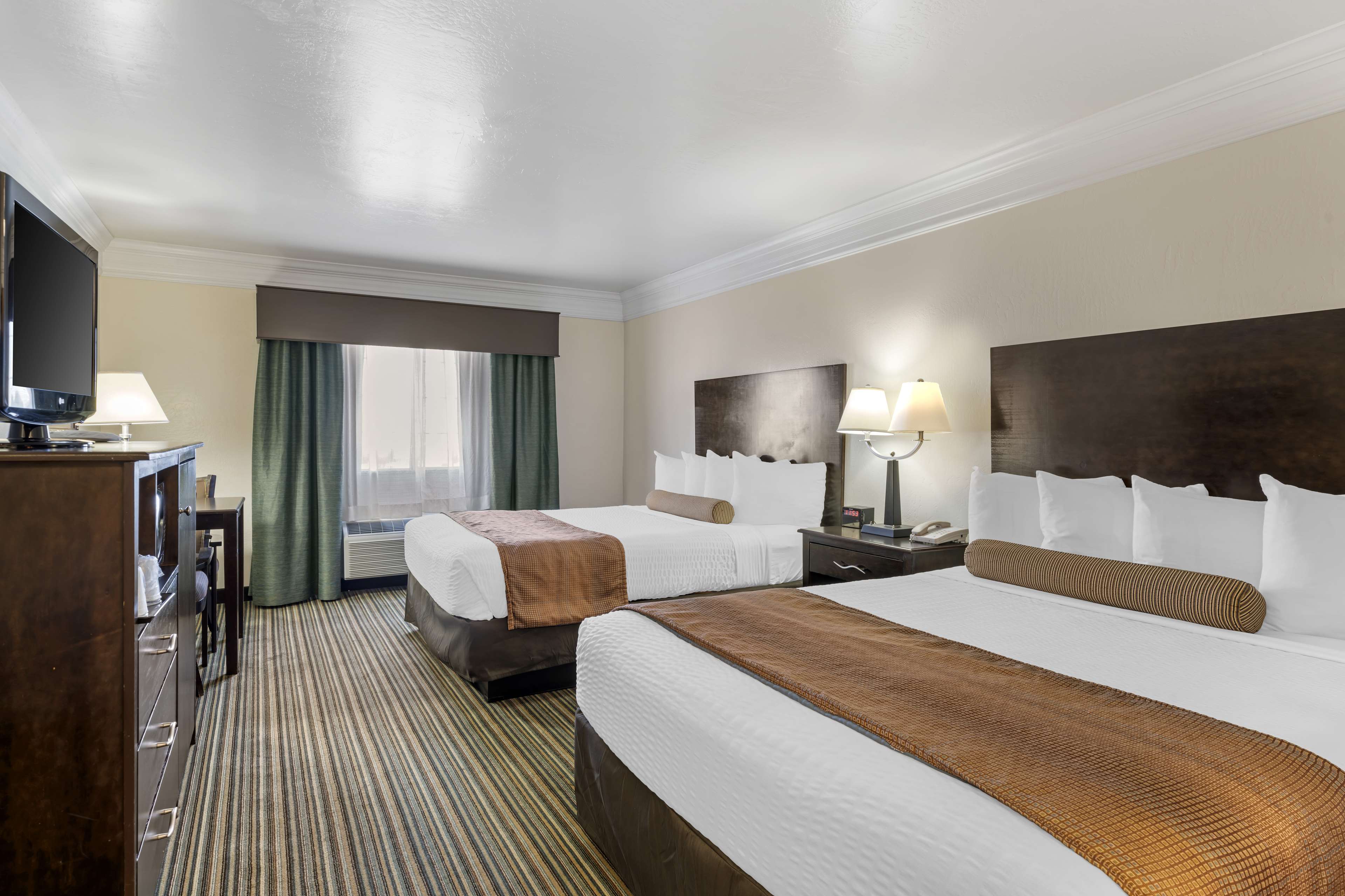 BEST WESTERN LIBERTY INN - Tap to explore photos