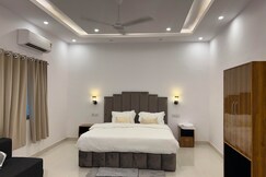 TRPOTELS Dream Inn Khajuraho