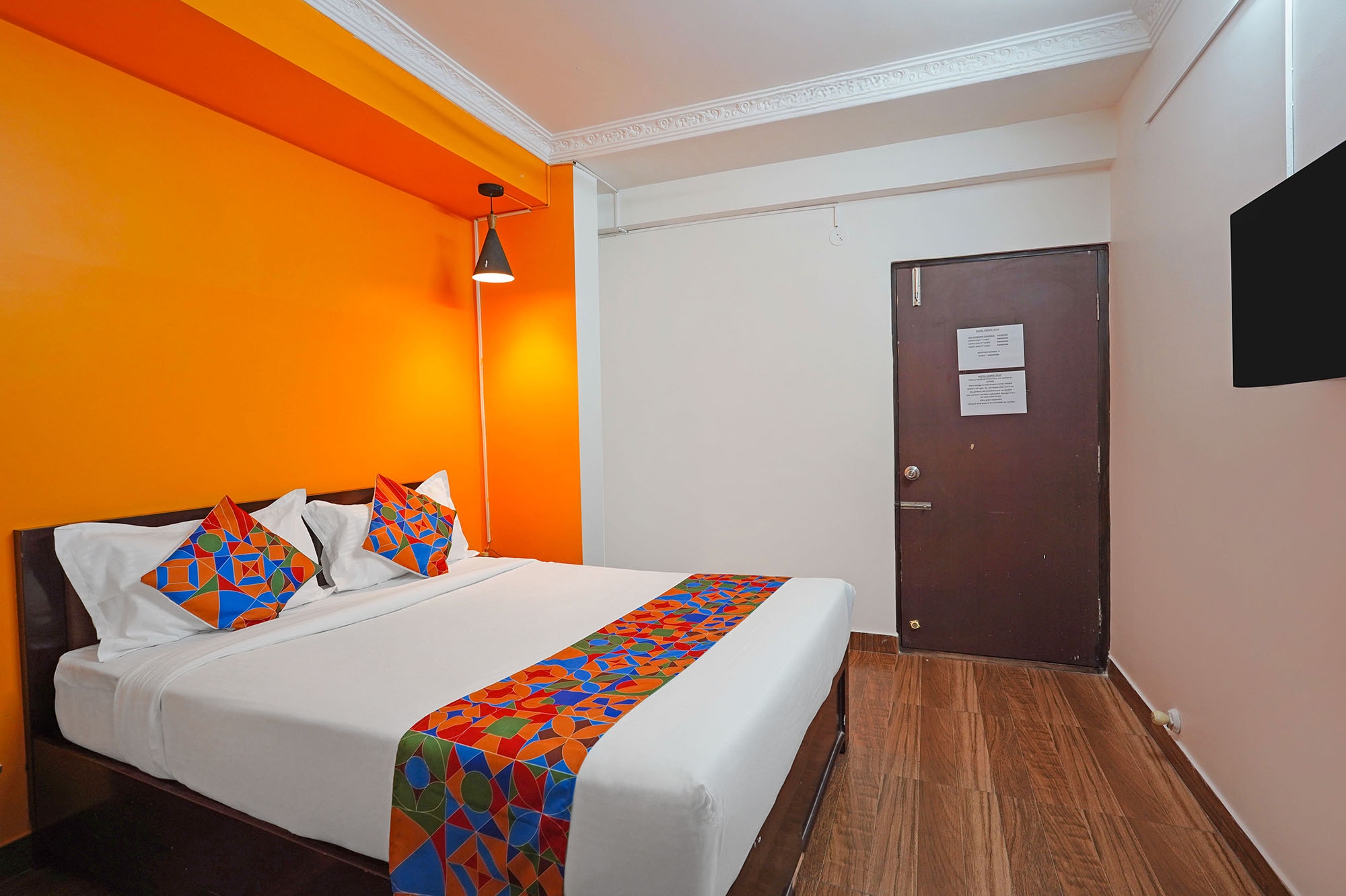 FabHotel Exotic Stay - Tap to explore photos