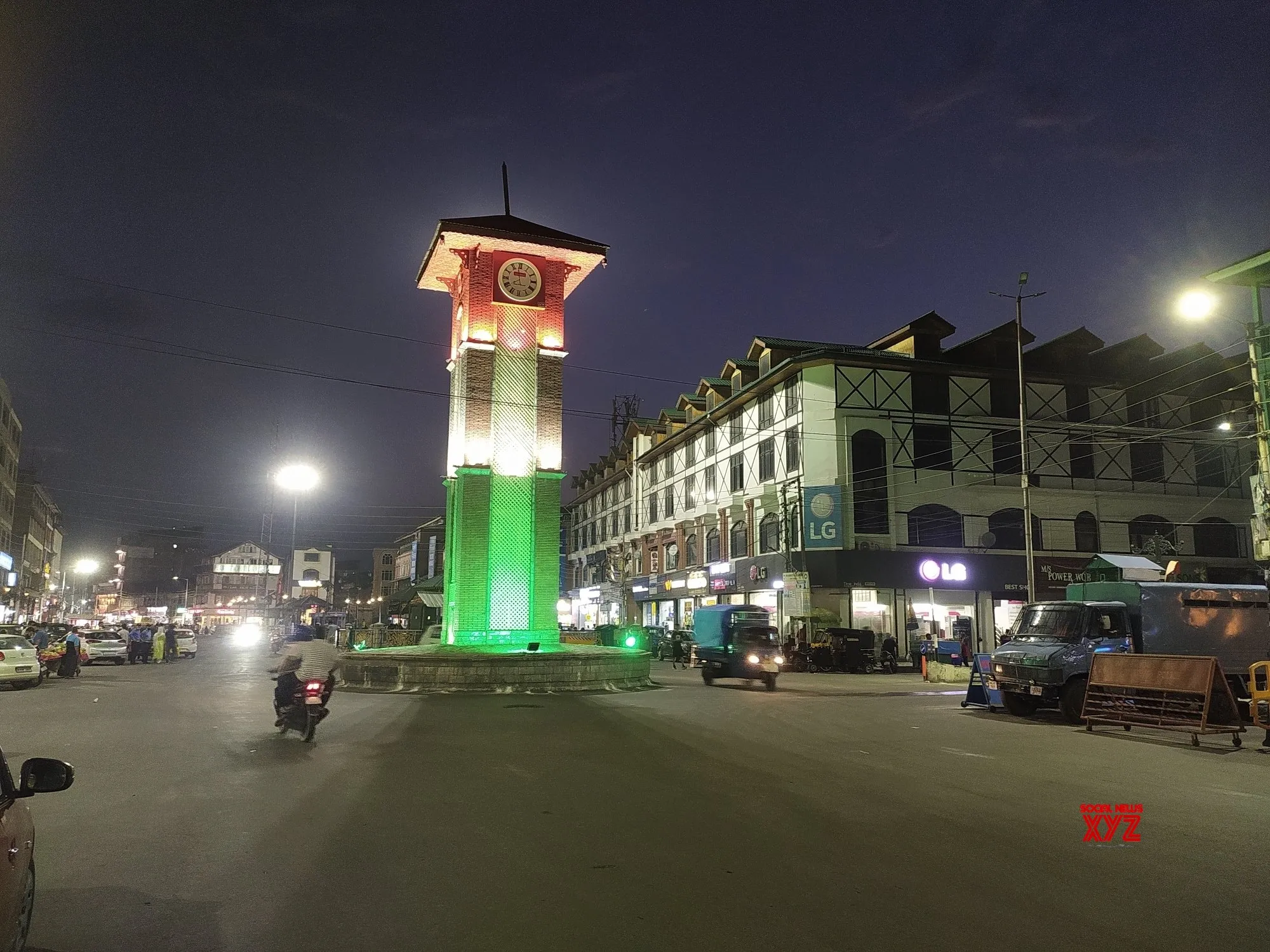 Red and White Kashmir Dormitory