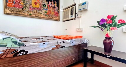 Gavari India's Delhi Hostel Room Type - Standard AC Room