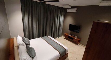 SILVER CLOUD Room Type - Double Premium Garden View