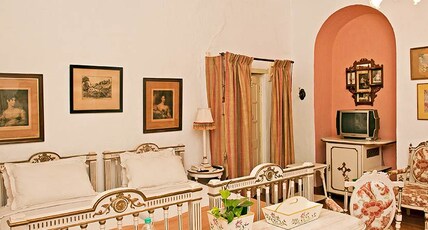 WelcomHeritage Connaught House Room Type - Cottage Room