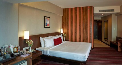 Ambassador Hotel Bangkok Room Type - Deluxe Room Exclusive