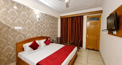 Chand Guest House Room Type - Super Deluxe Room (1st and 2nd Floor) Chand Guest House Room Type - Super Deluxe Room (1st and 2nd Floor)