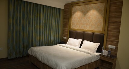 Tulip Tree Hotel Room Type - MMT BASIC ROOM