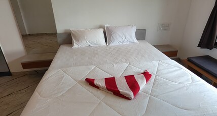 SHRI RESORT AND LODGING Room Type - Premium Room Ac