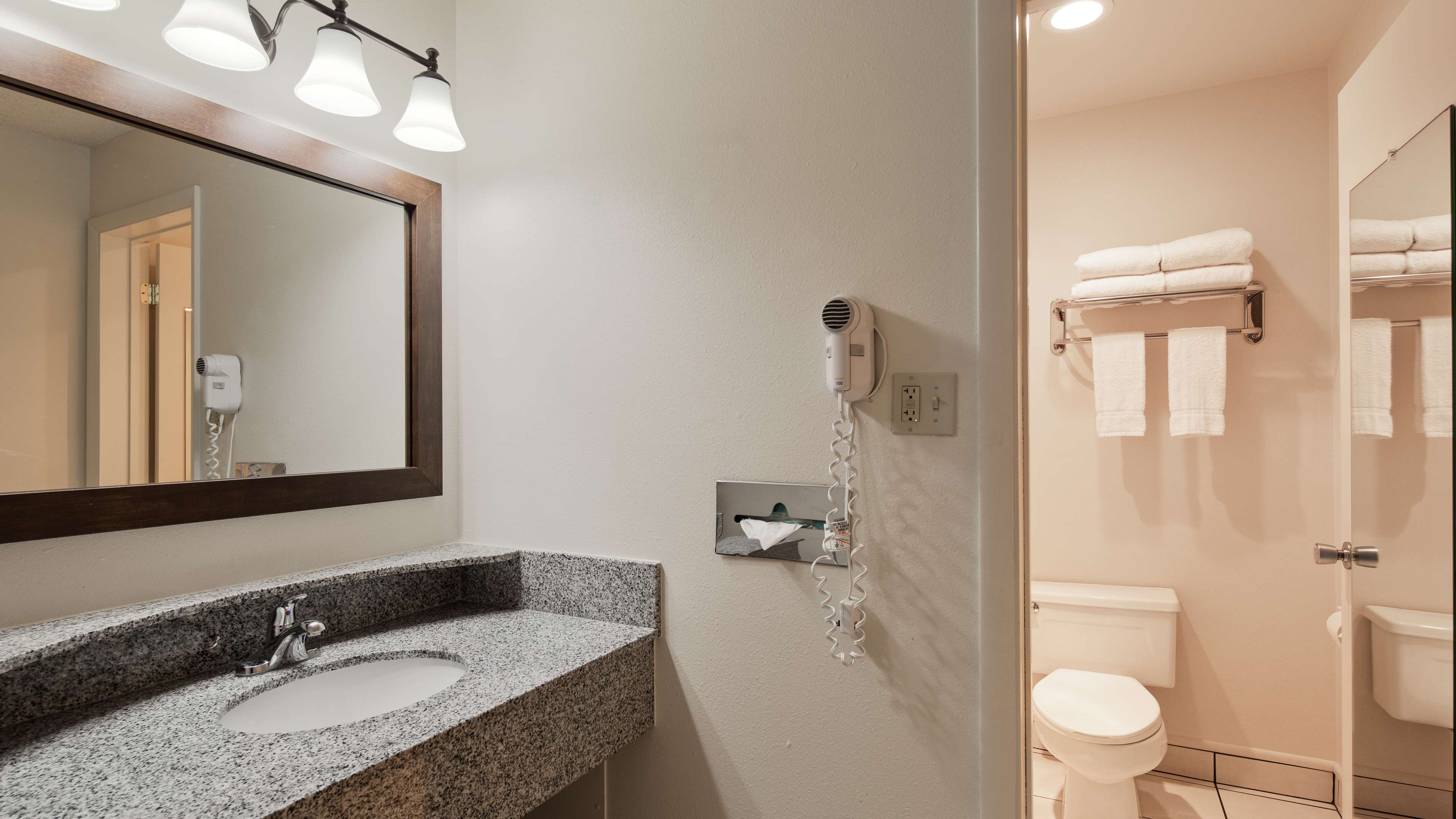 Best Western Paradise Inn & Resort - Tap to explore photos