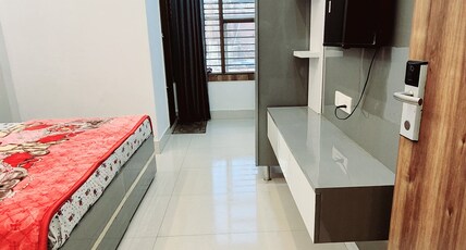 Hotel Taj Near Prem Hospital Room Type - Super Deluxe Room