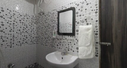 Hotel Kajal International Room Type - Delux double room