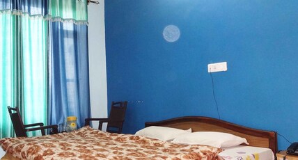 RIVER VIEW GUEST HOUSE Room Type - Semi Deluxe Room (Non Ac)