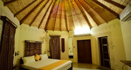 SHYAM HOMESTAY Room Type - Suite Room with Balcony (Garden View)