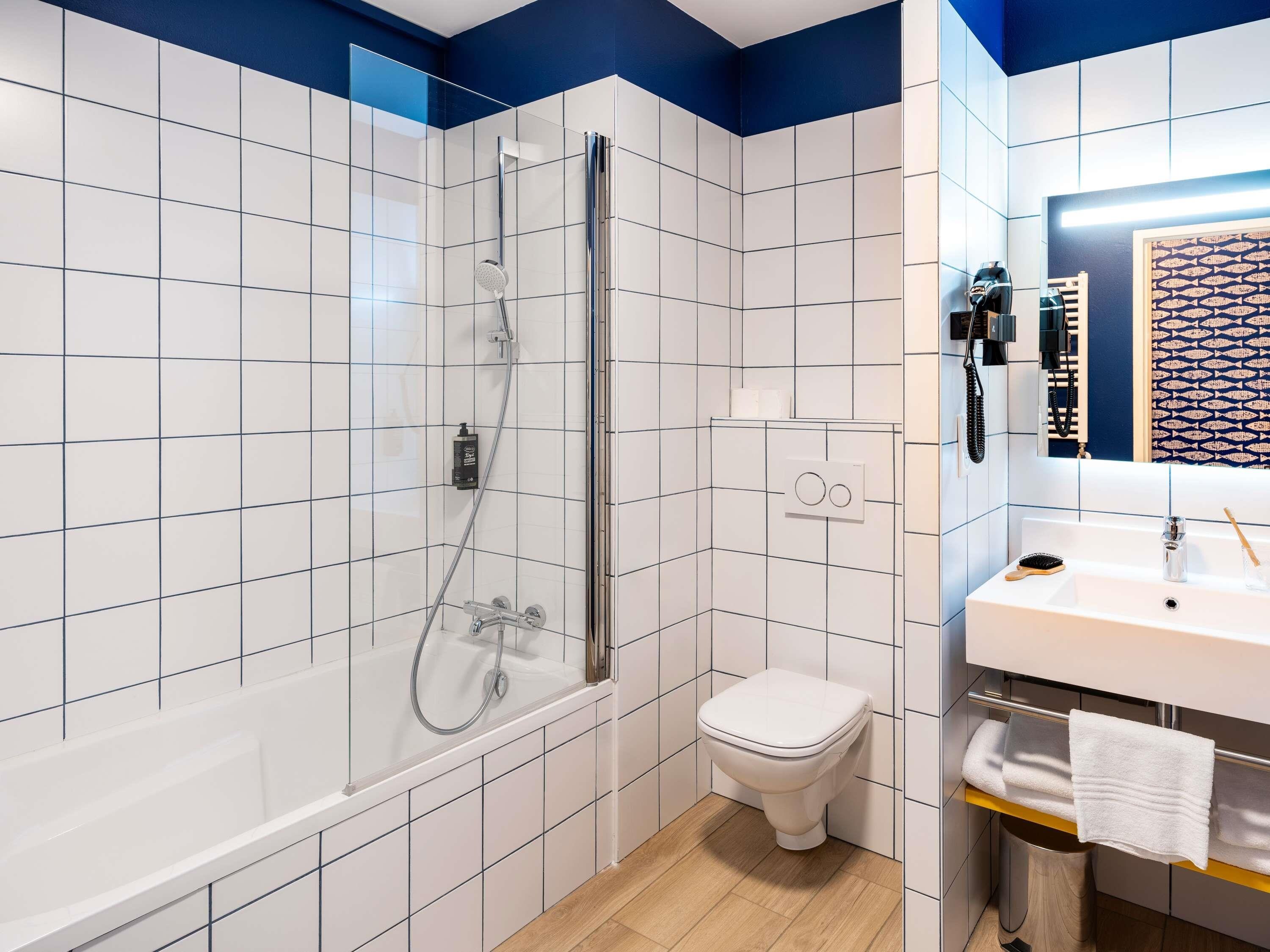 ibis Styles Morlaix - Tap to explore photos