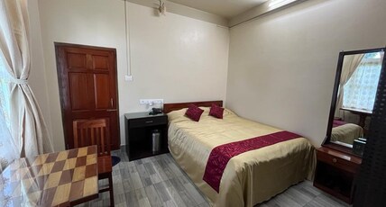 Iamonlang Resort and Restaurant Room Type - Standard Room A