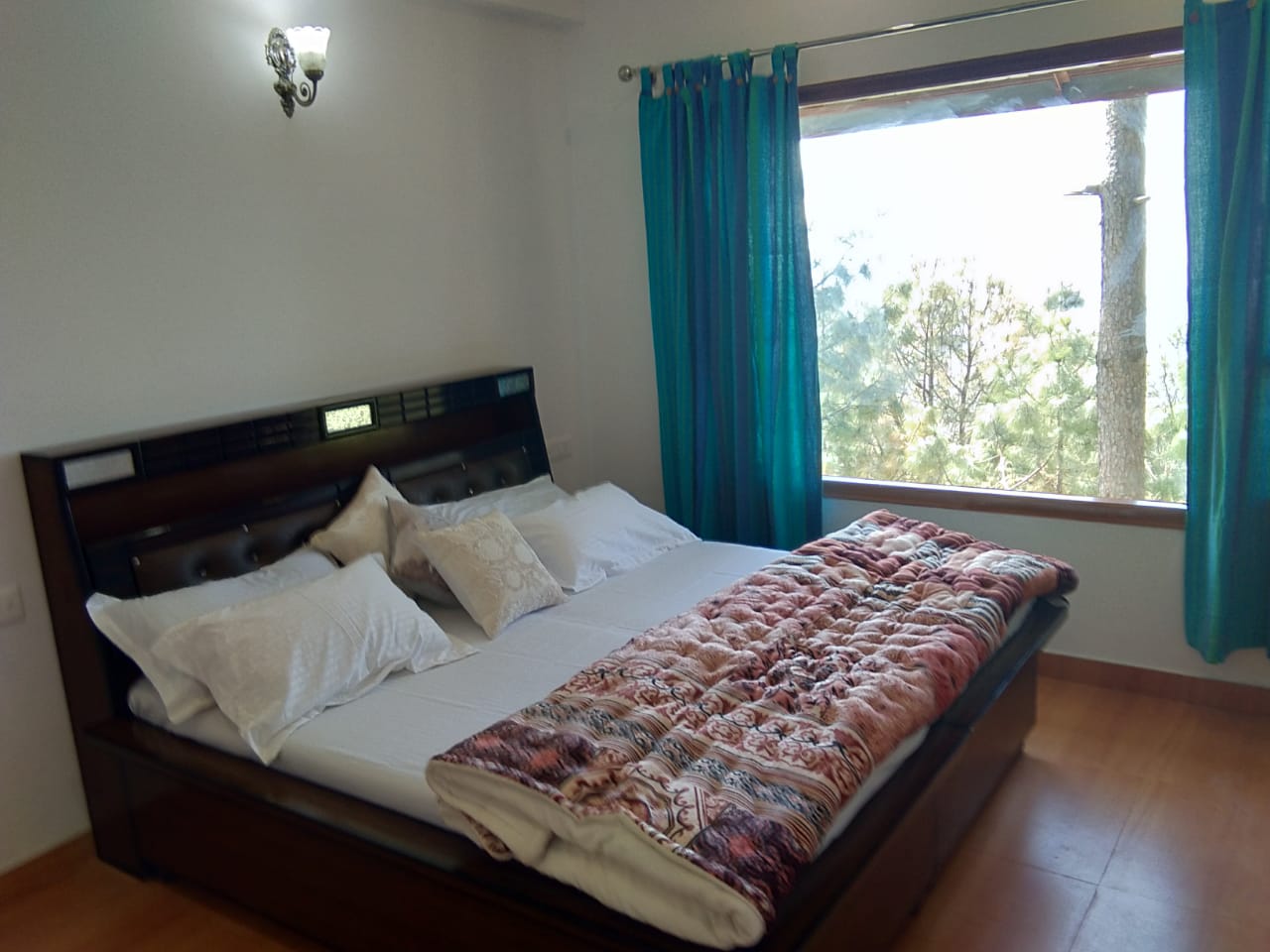 Zion Hills Home Stay Kasauli - Tap to explore photos