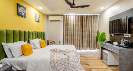 Lime Tree Hotel near Medanta Room Type - Deluxe Room