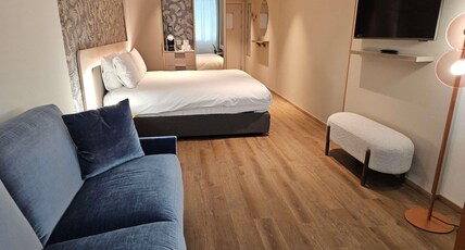 Aparthotel Adagio Geneve Mont Blanc Room Type - Standard Room with 1 double bed and 1 sofa bed Aparthotel Adagio Geneve Mont Blanc Room Type - Standard Room with 1 double bed and 1 sofa bed