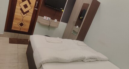 Malar Park Room Type - Compact Family Room
