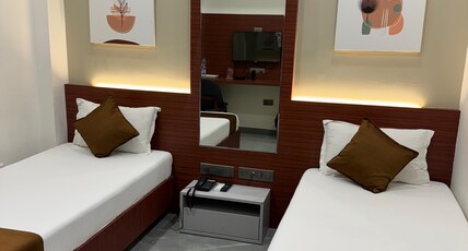 Kashi Inn Room Type - Twin Bed
