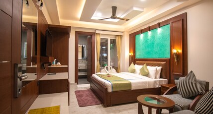 Holy Shivana Boutique Hotel Room Type - Premium Rooms with Balcony