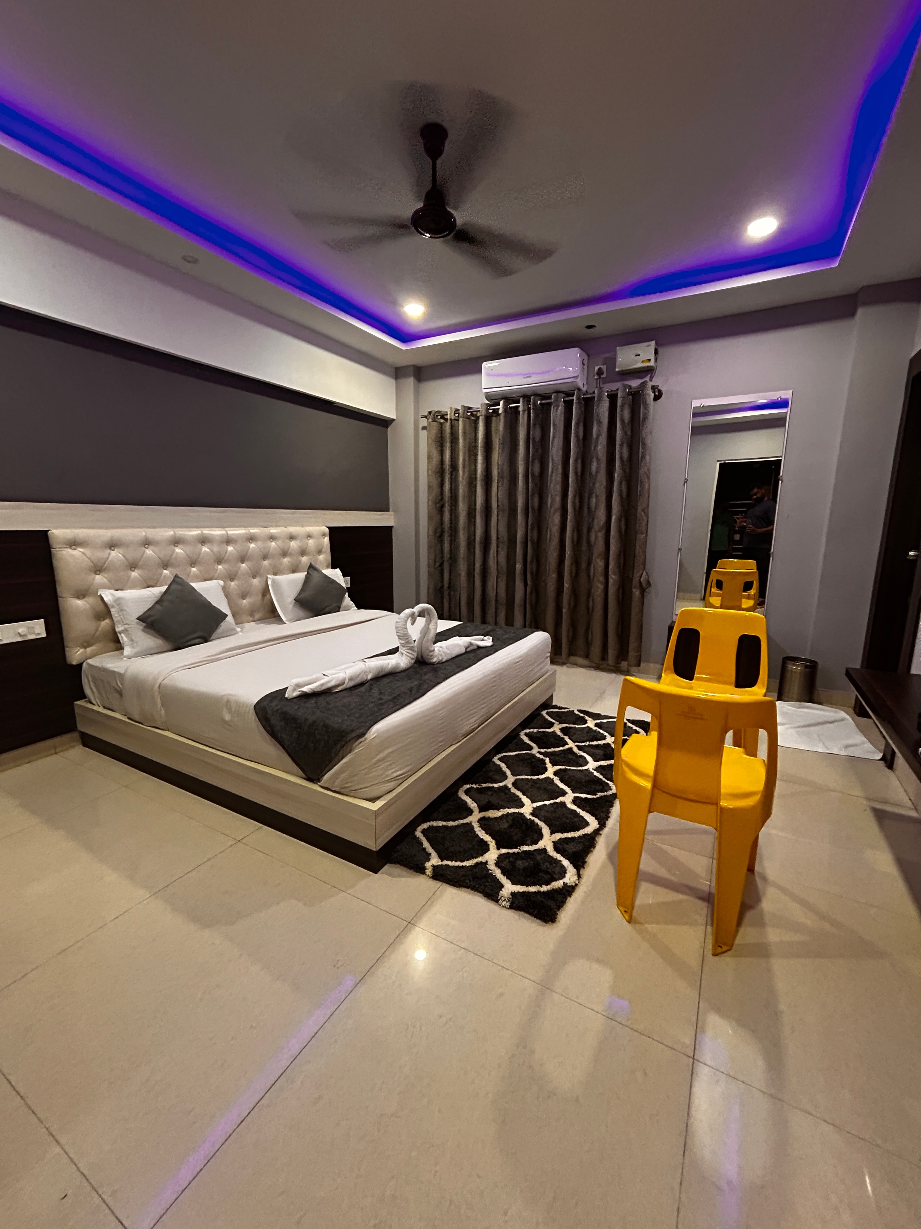 Hotel Pavithra Paradise - Tap to explore photos