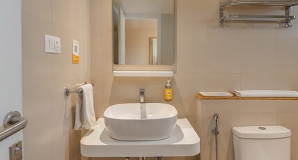 BLOOM HOTEL FINANCIAL DISTRICT Room Type - Standard Twin Room