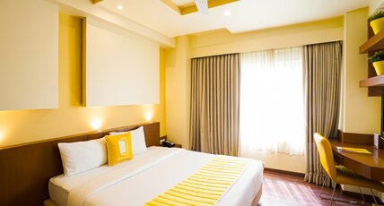BloomSuites | Electronic City Room Type - Club King