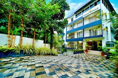 Green Royale Living Spaces - Luxury Serviced Apartments Trivandrum City