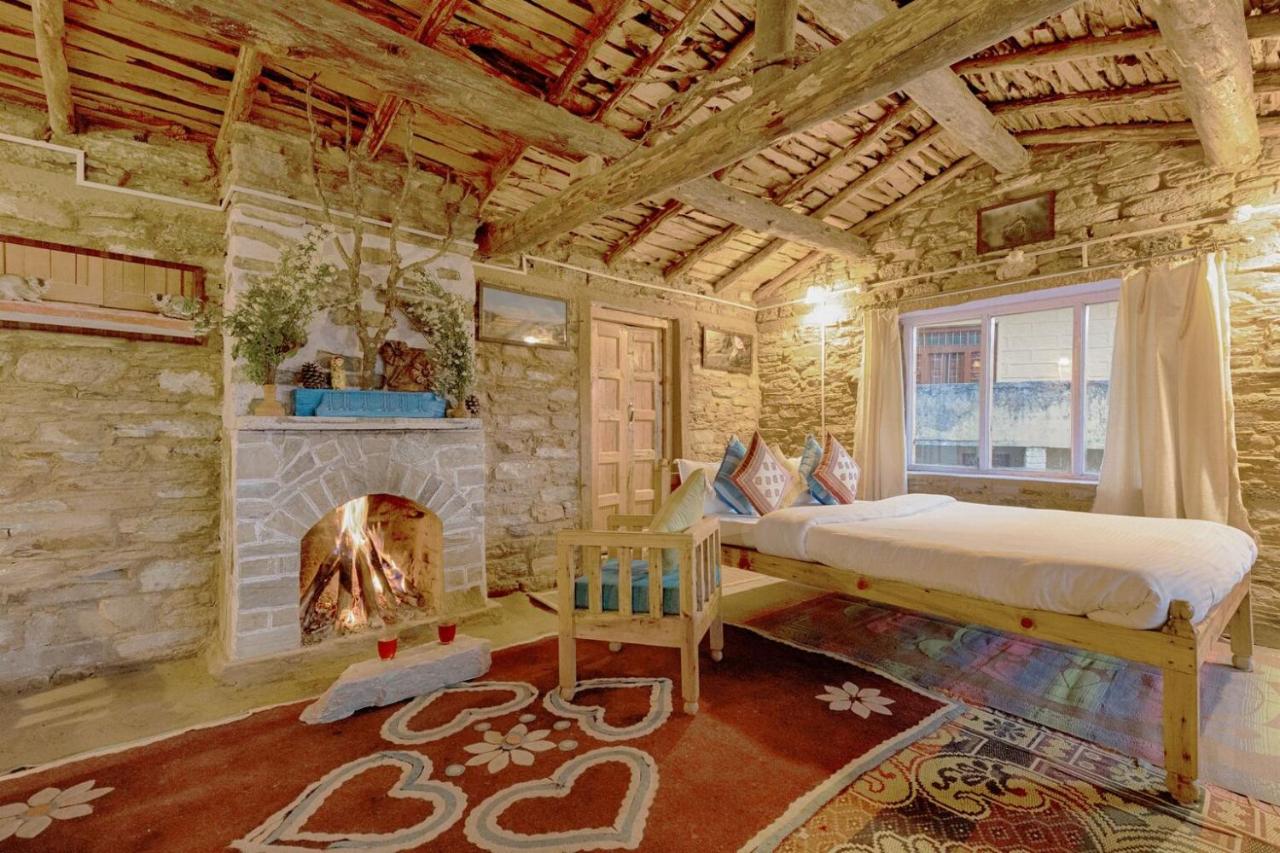 Unique 3bhk - Kumaon Village Retreat with Fireplace - Tap to explore photos