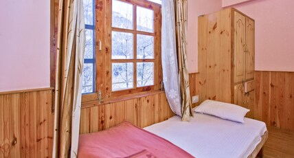 Orchards House - The Hidden Tribe | Hostel Room Type - Budget Single Room with Shared Washroom