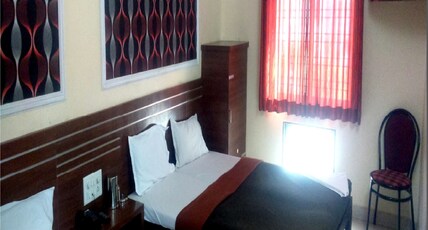 Hotel Shree Sai Vishwa Room Type - Triple Bed Non Ac