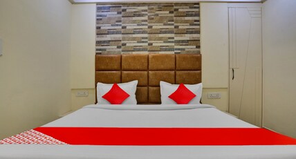Hotel O Crown & Lodge Room Type - Deluxe