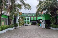 Townhouse Oak Pancanaka Malioboro Hotel