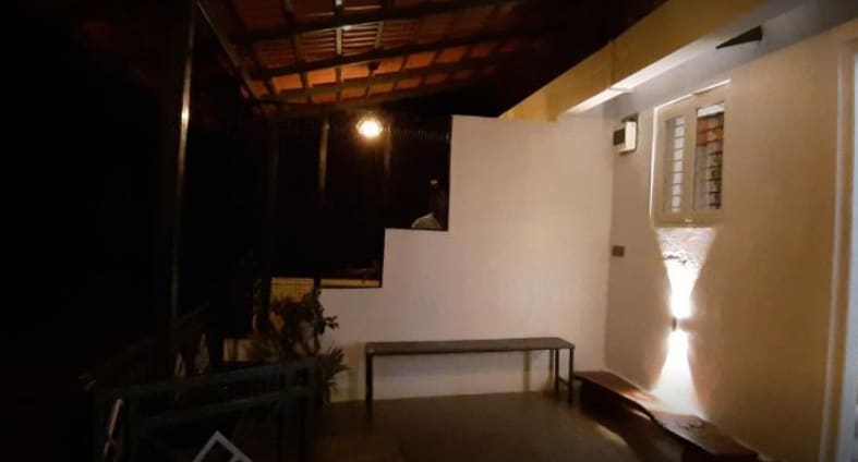 Silvershine home stay - Tap to explore photos