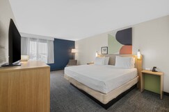 Spark by Hilton Bakersfield Central