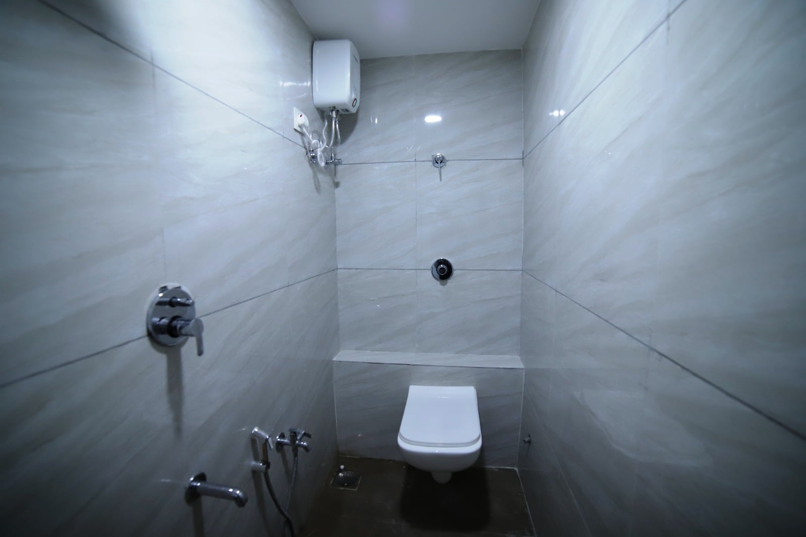 Hotel Surya Villas - Tap to explore photos