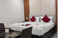Hotel Lotus Grand