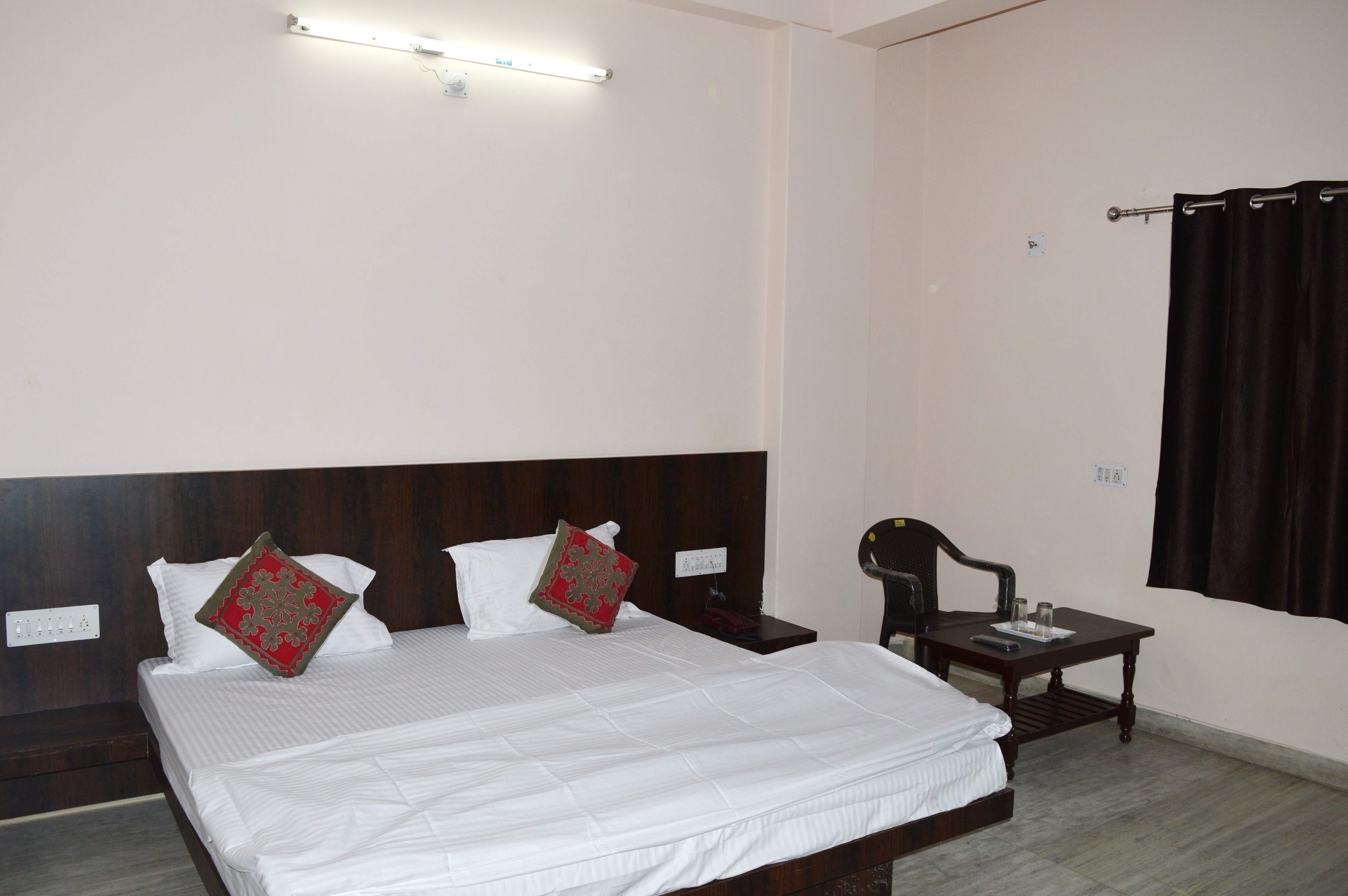 Hotel Laxmi Mahal - Tap to explore photos