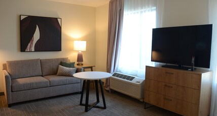 Staybridge Suites NASHVILLE SE - MURFREESBORO Room Type - 1 Qn Studio Ste Comm Access Roll Shower