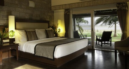 The Serai Kabini  Room Type - Waterfront Verandah