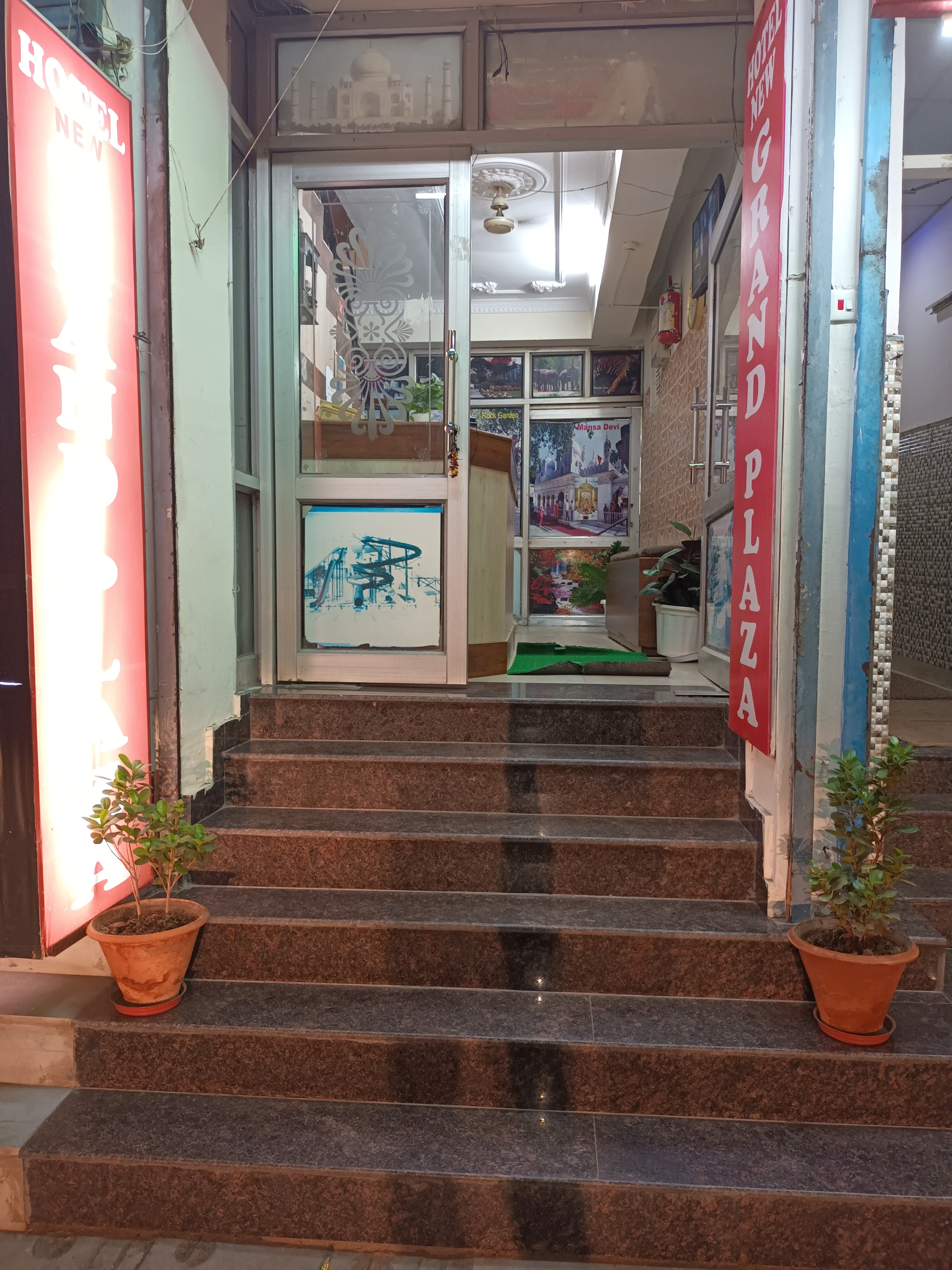 Main gallery