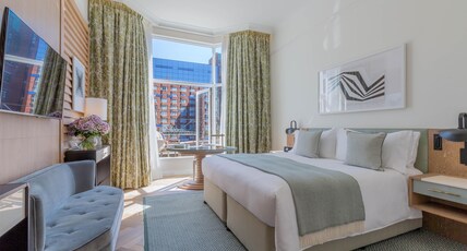 Conrad Dublin Room Type - PREMIER KING WITH BALCONY